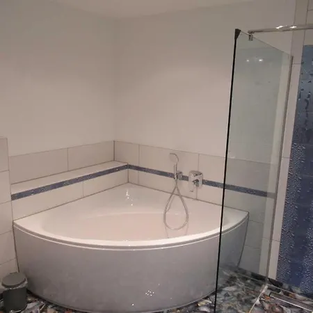 Silvia Mit Fahrradverleih